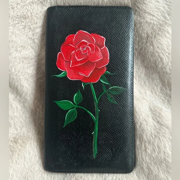 🌹✨🖤Authentic Louis Vuitton Taiga Porte Barre Hand Painted Rose Wallet - Picture 2 of 16